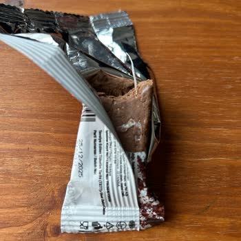 Fellas Foods Protein Bar İçinden Plastik Çıktı
