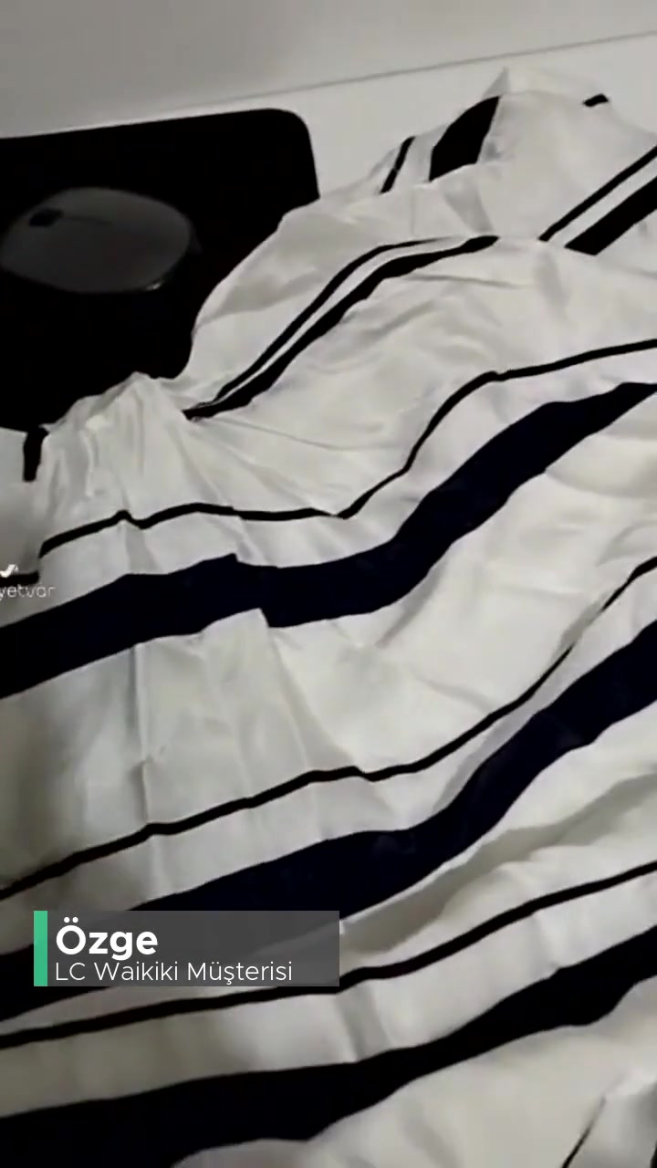 LCW Renk Değişimi videonun kapak resmi