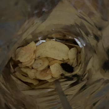 Samba Cipsin İçinden Yanık Bir Şey Çıktı