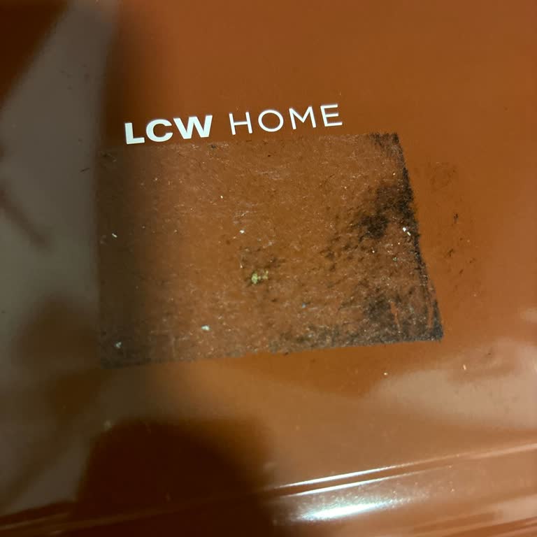 Yapışkan Etiket Sorunu Müşteri Memnuniyetini Zedeliyor