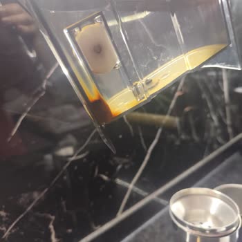 Paslanmaz Vida, Paslı Kahve: Espresso Makinesi Sorunu