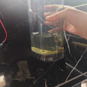 Paslanmaz Vida, Paslı Kahve: Espresso Makinesi Sorunu