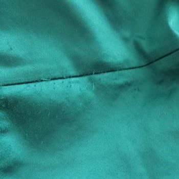 Tiftikli Ve Kokan Elbise Şoku