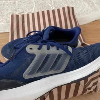 Adidas Ayakkabıda Kalite Sorunu