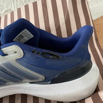 Adidas Ayakkabıda Kalite Sorunu