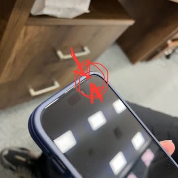 Apple İphone 15 Plus: Fabrikasyon Hatalı Ekran Sorunu Ve Yetersiz Servis Hizmeti