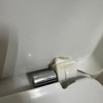 Creavit Klozet Kapakları Sürekli Kırılıyor Ve Parça Bulunamıyor