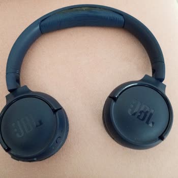 JBL Kulaklık Pedlerinin Esnemesi Ve Ses Kalitesi Sorunu