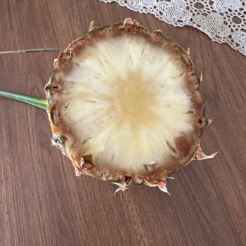 Migros'tan Aldığım Ananasın İç Kısmı Çürük Çıktı