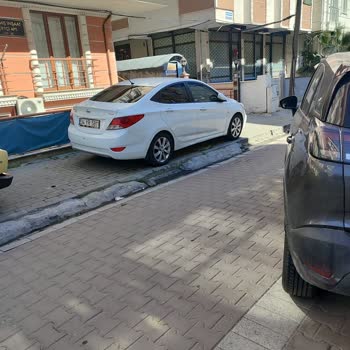 Kaldırım İşgali: Yaya Trafiği Ve Engelliler İçin Acil Çözüm