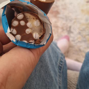 A101 Küflü Çikolata Şoku: Müşteri Mağduriyeti