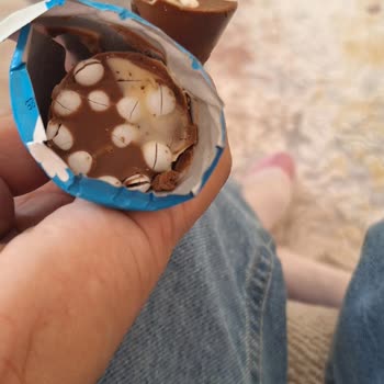 A101 Küflü Çikolata Şoku: Müşteri Mağduriyeti