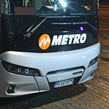Saygısız Yolcu Ve İlgisiz Muavinle Seyahat Kabusu