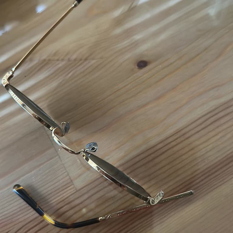 Ray-Ban Mağazasında Kırılan Gözlük Çerçevesi Ve Yetersiz Hizmet