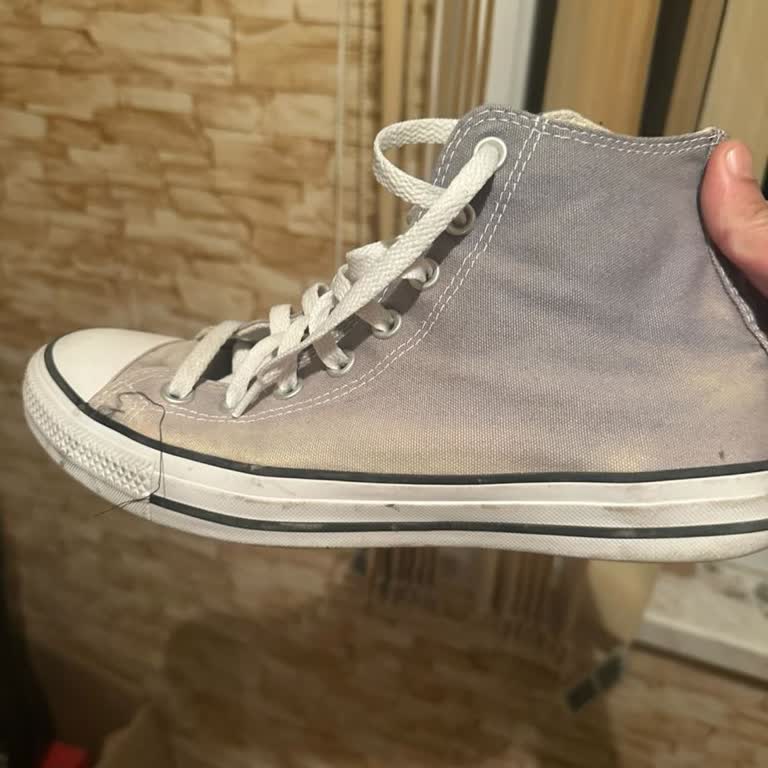Converse Ayakkabılarda Kalıcı Lekeler