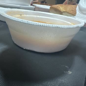 Yemekhane Porsiyonları Hayal Kırıklığına Uğratıyor