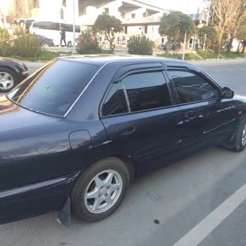 Otobüs Şoförünün Tehlikeli Sürüşü Ve İlgisizliği