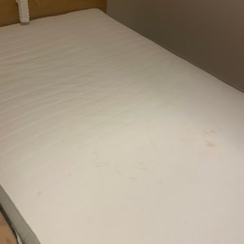 IKEA Yatak Değişiminde Leke Engeli