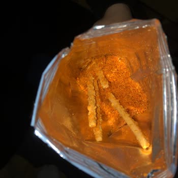 Eti Crax Paketinde Kraker Eksikliği Ve Baharat Fazlalığı