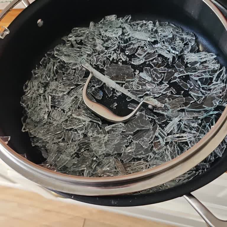 Tencere Kapağı Kendiliğinden Patladı, Çözüm Bekliyorum