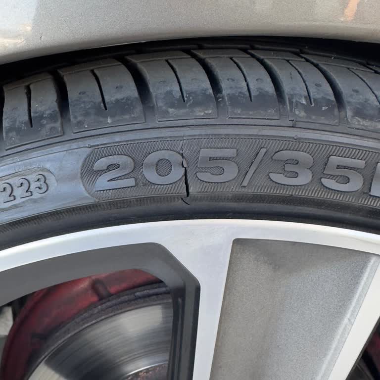 Linglong Lastik 2. Ayı Dolmadan Yanaktan Çatlamıştır