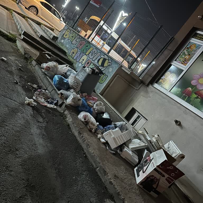 Esenler Mahallesi'nde Çöp Sorunu