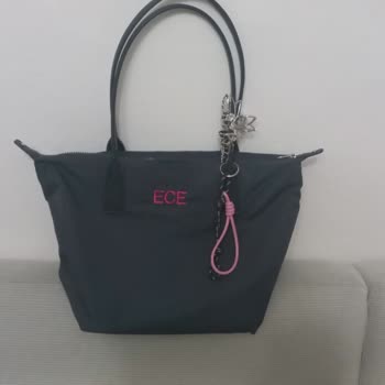 Kişiselleştirilmiş Çantada Yanlış Renk Hayal Kırıklığı