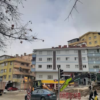 Bitmeyen Yol Çalışması Mahalleliyi Bezdiriyor