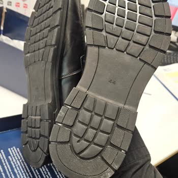 Kullanılmış Ayakkabı Ve Yetersiz Müşteri Hizmeti