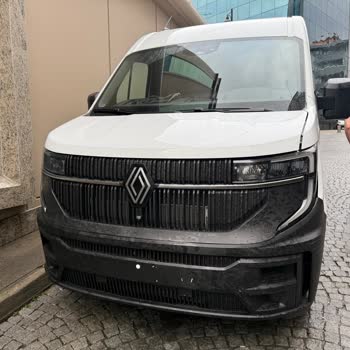 Renault Master 4: Eksik Uyarı Sistemi Ve Büyük Motor Hasarı