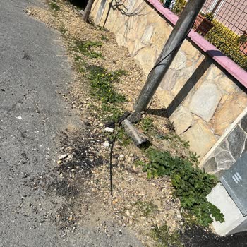Bahçede Unutulan Moloz Ve Çamur Sorunu
