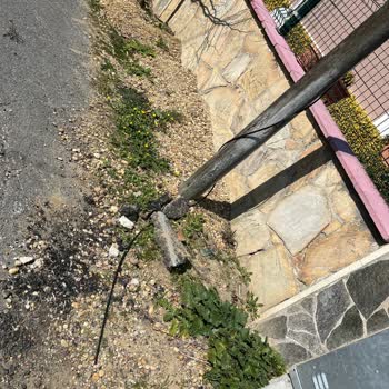 Bahçede Unutulan Moloz Ve Çamur Sorunu