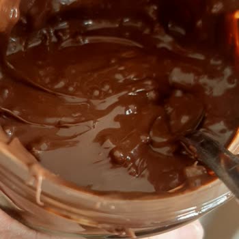 Torku Banada Çikolatada Gizemli Kabarcıklar