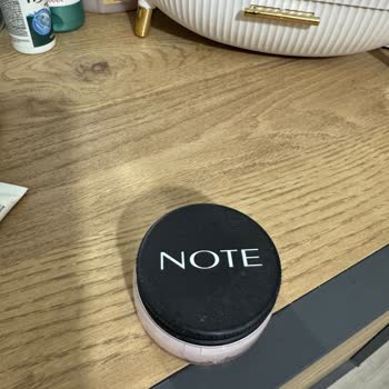 Kuruyan Kaş Sabitleyici Wax Mağduriyeti