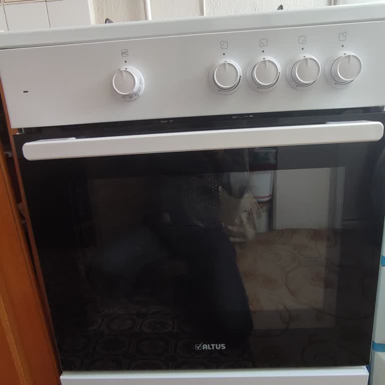 Pişirmeyen Fırın Ve Çözüm Bulamayan Servis