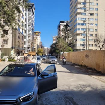 Kadıköy Belediyesi'nin Yol Çilesi: Çukurlar Ve Trafik Kaosu
