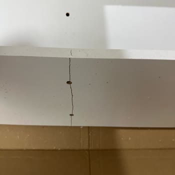 Eksik Ve Kırık Parçalarla Gelen Kitaplık Sorunu