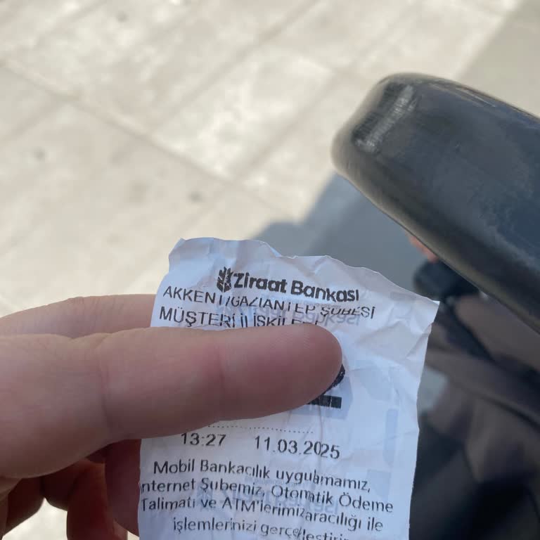 Ziraat Bankası'nda Kaba Davranış Ve Yetersiz Hizmet