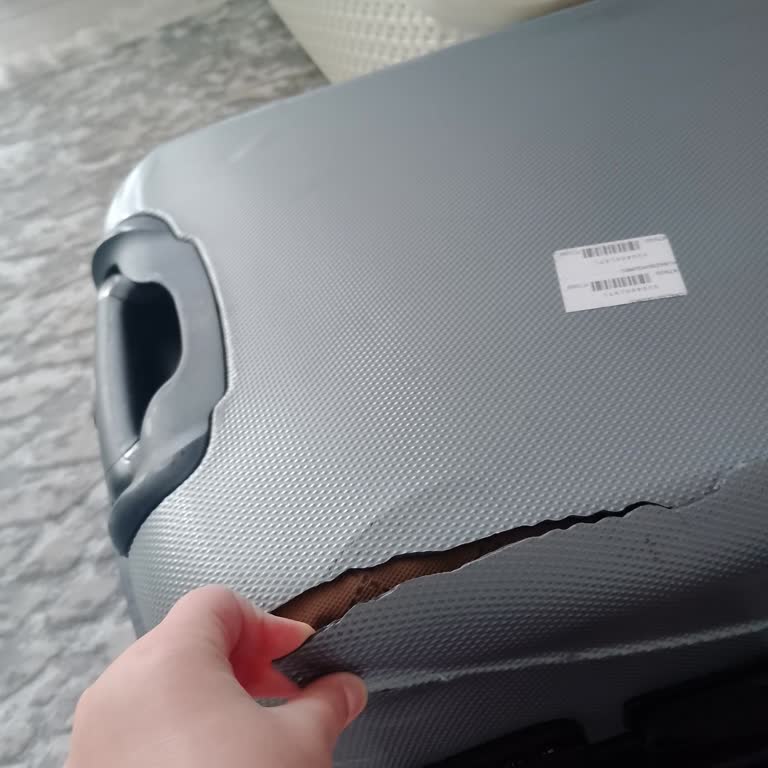 Sisli Havalimanı Ve Kırık Valizler: Anadolu Jet Hayal Kırıklığı