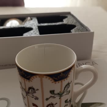 Karaca Züccaciye Gelen Kusurlu Kahve Fincan Seti Hayal Kırıklığı Yarattı