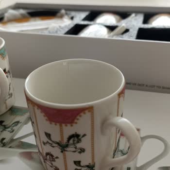 Karaca Züccaciye Gelen Kusurlu Kahve Fincan Seti Hayal Kırıklığı Yarattı