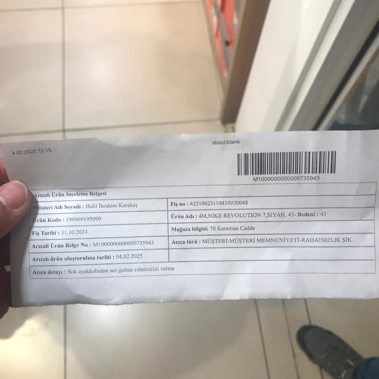 Garantiye Gönderilen Ayakkabıdan Gelen Yapışkan Ses Şoku