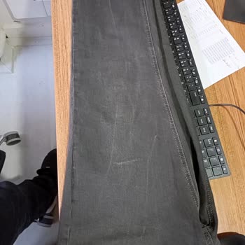İlk Yıkamada Çizgi Çizgi Olan Pantolon Hayal Kırıklığı