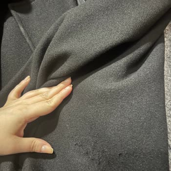 Bershka'dan Aldığım Kabanın Kalite Sorunu Ve İade Talebi