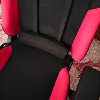 Hawk Gaming Chair: Bel Desteği Sorunu