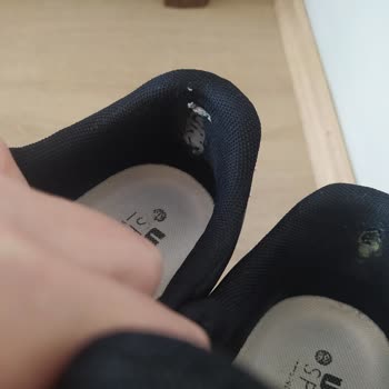 US Polo Ayakkabının Dikiş Sorunu Ve FLO'nun Çözüm Eksikliği