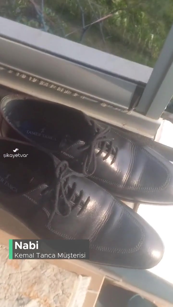 Kemal Tanca Siyah Kundura Aldım Bir Zaman Sonra Bordo Renk Aldı! videonun kapak resmi