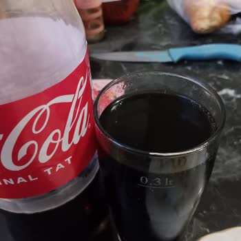 Coca-Cola'nın Asitsiz Ve Hayal Kırıklığı Yaratan 1 Litre Ürünü