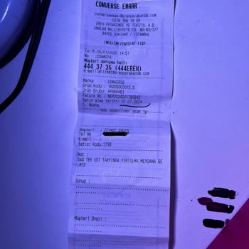 Converse Ayakkabımın Yapışkanı Açıldı Ve İade Reddedildi