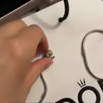 Kendiliğinden Gevşeyip Düşen Pandora Bileklik Ve Kararan Pandora